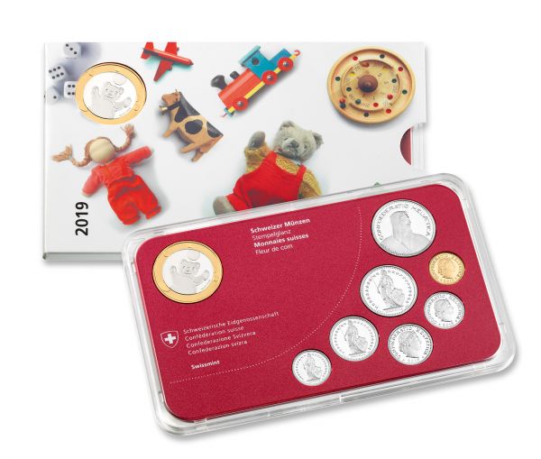 8,85 CHF Schweiz "Babysatz mit Bärenmedaille" 2019 CN St